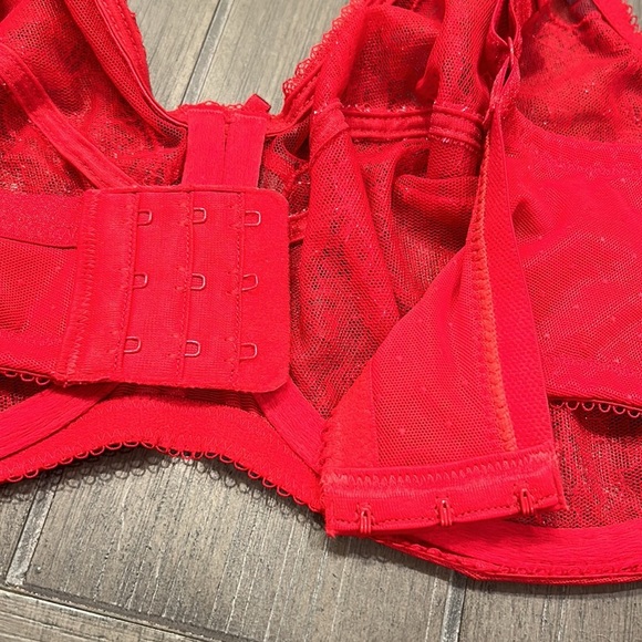 Wacoal 855186 Red 42D - Picture 8 of 10